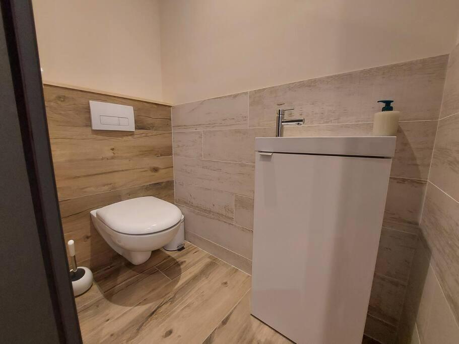 Charmant Et Spacieux Appartement A Quelques Pas Du Lac Duingt Dış mekan fotoğraf
